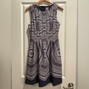Vince Camuto Sleeveless Fit & Flare Dress. Size:8